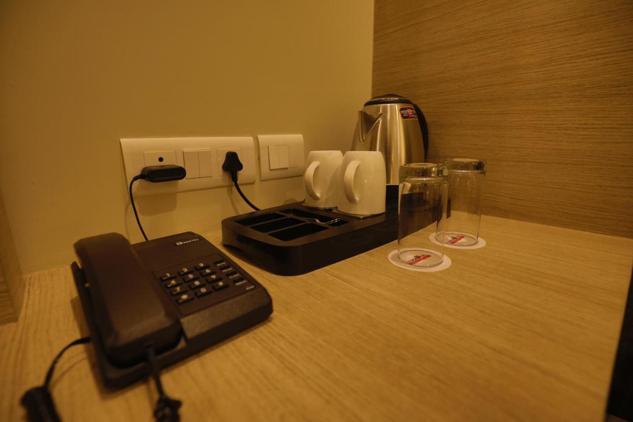 Goa Country Club Hotel Gurgaon Ngoại thất bức ảnh