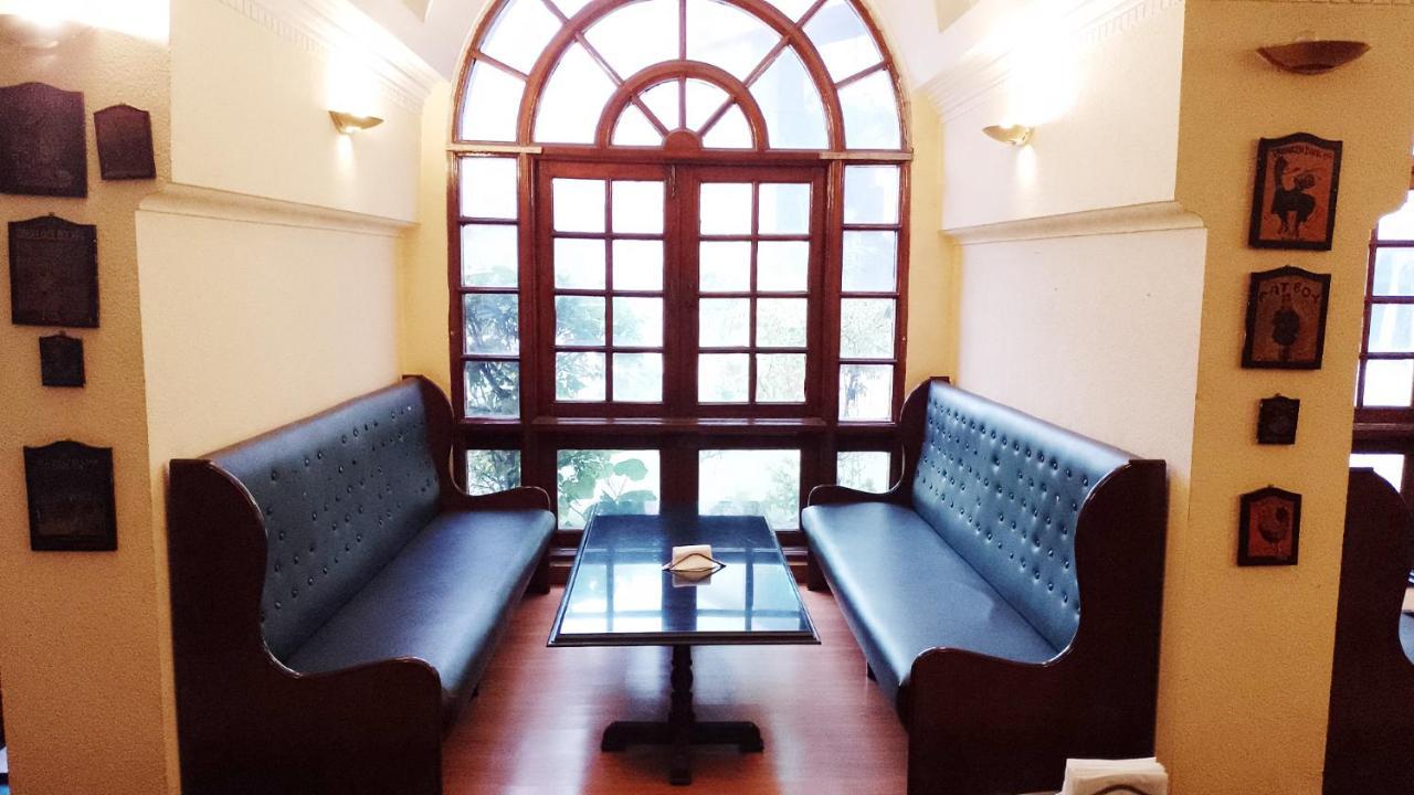 Goa Country Club Hotel Gurgaon Ngoại thất bức ảnh