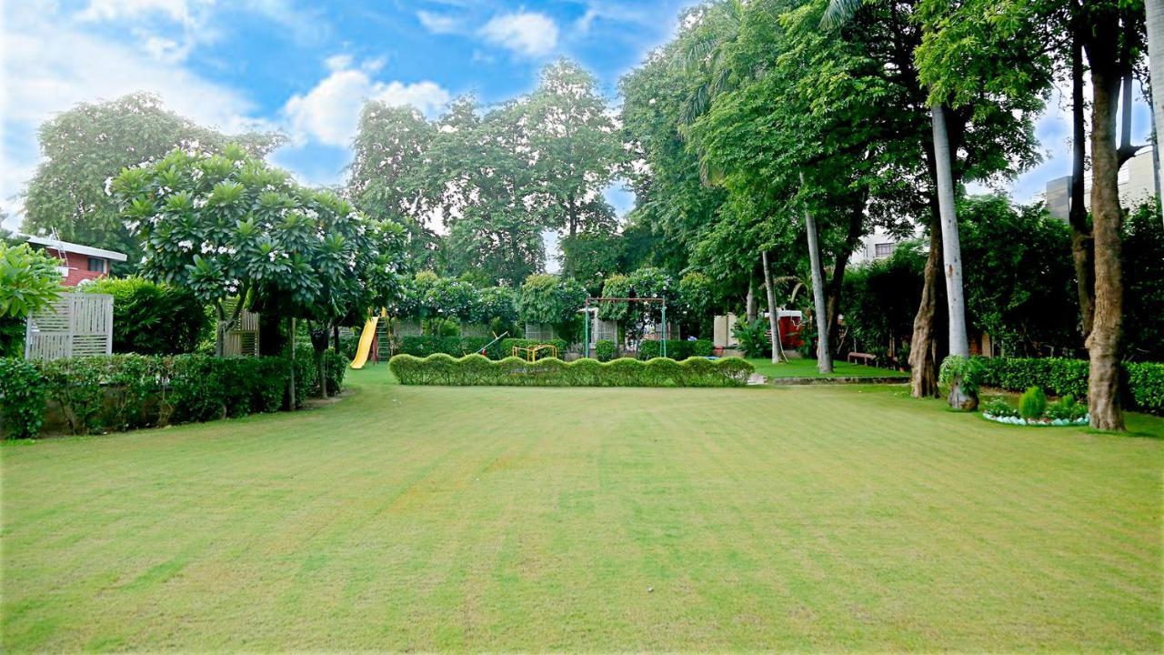 Goa Country Club Hotel Gurgaon Ngoại thất bức ảnh