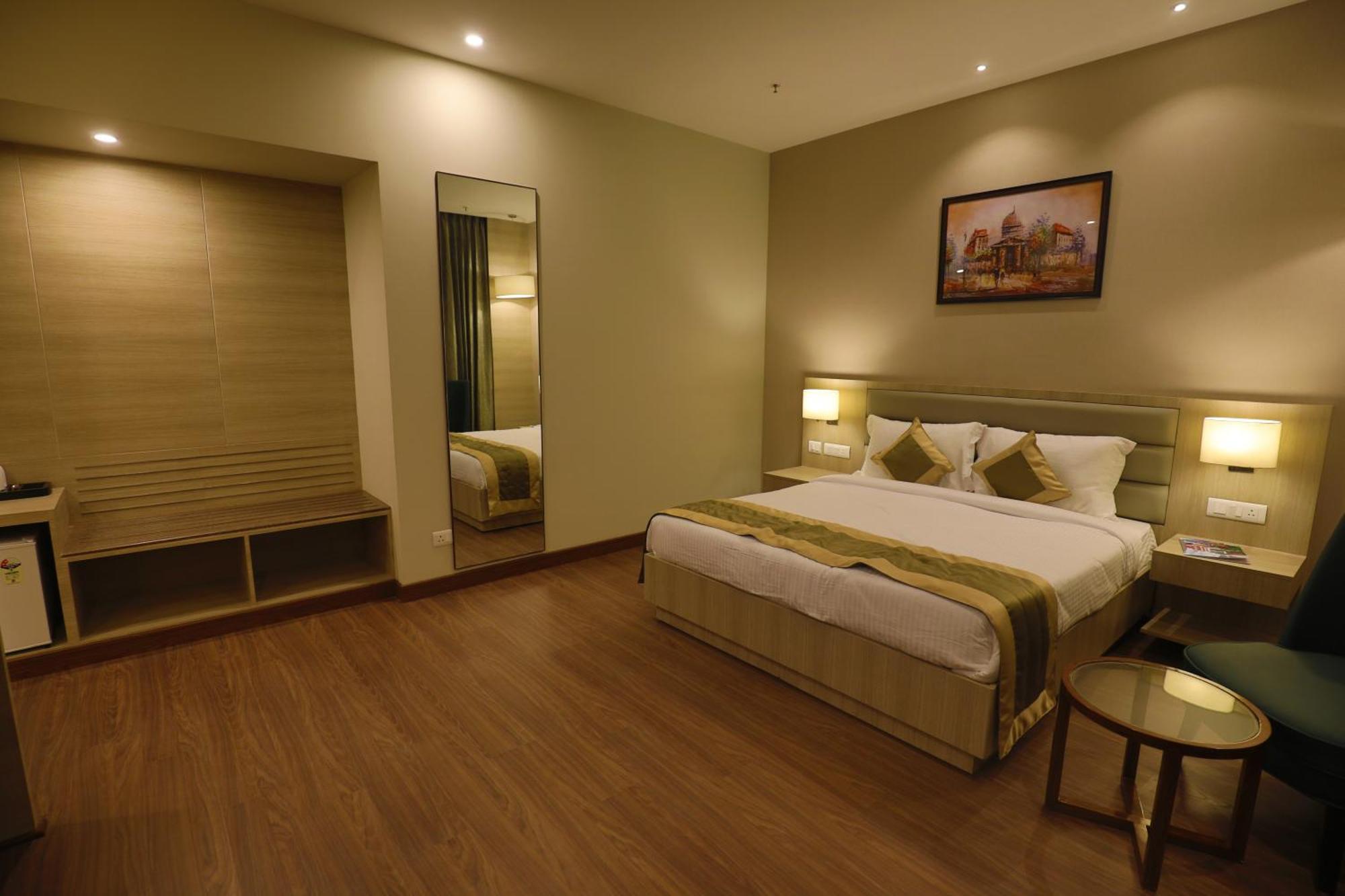 Goa Country Club Hotel Gurgaon Ngoại thất bức ảnh