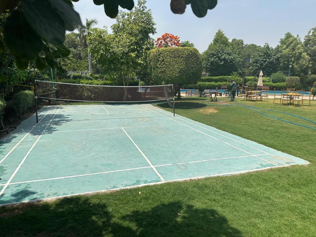 Goa Country Club Hotel Gurgaon Ngoại thất bức ảnh