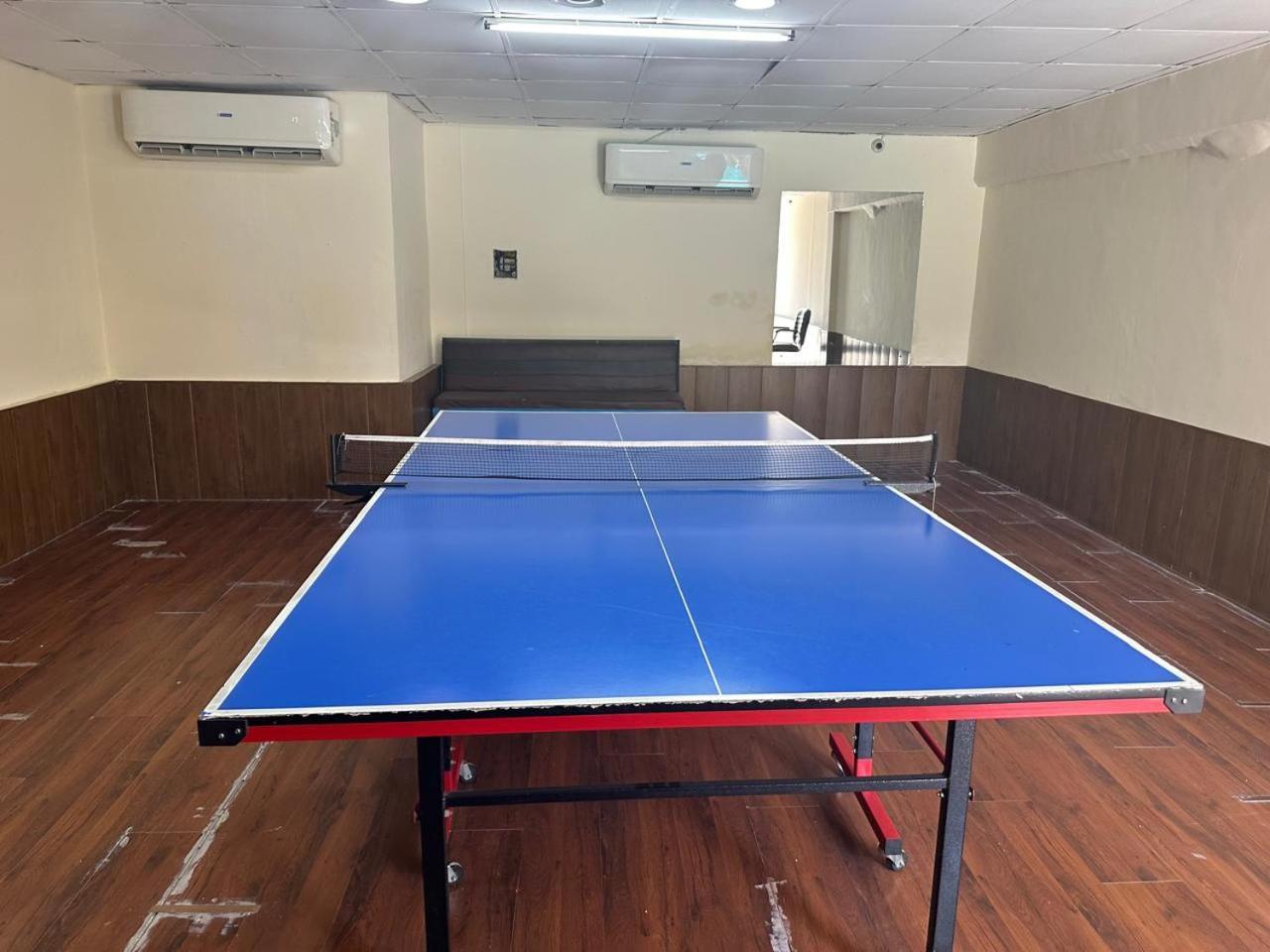 Goa Country Club Hotel Gurgaon Ngoại thất bức ảnh